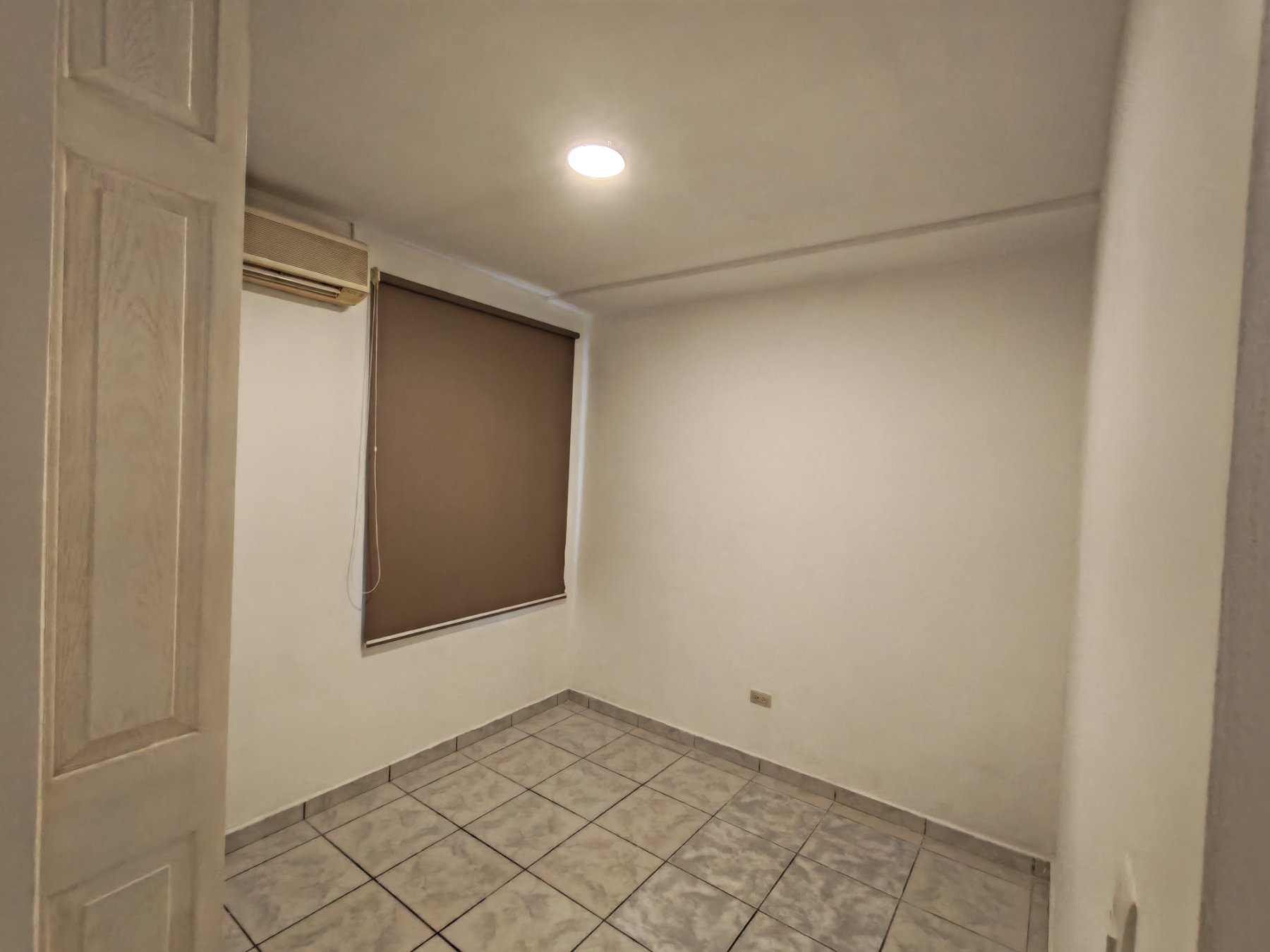 Se alquila apartamento en San Benito, fotografía 10