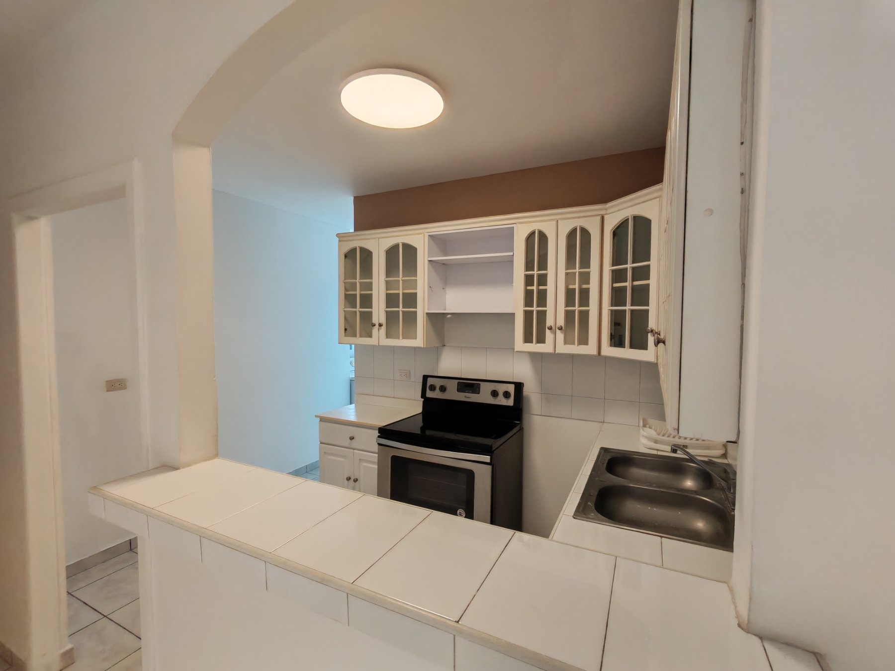 Se alquila apartamento en San Benito, fotografía 5