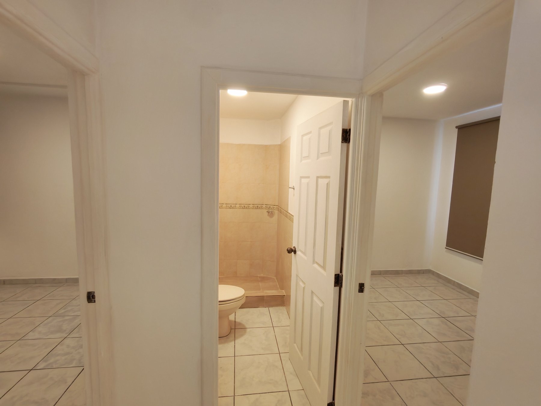 Se alquila apartamento en San Benito, fotografía 9