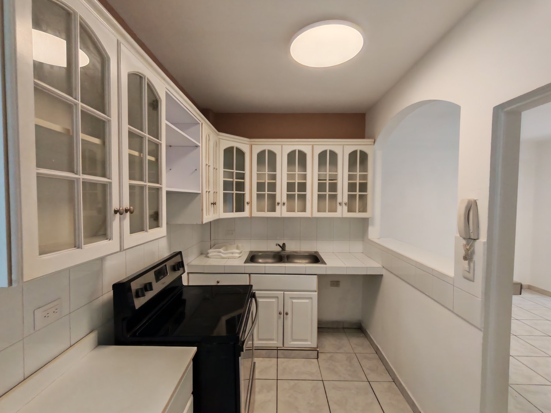 Se alquila apartamento en San Benito, fotografía 6