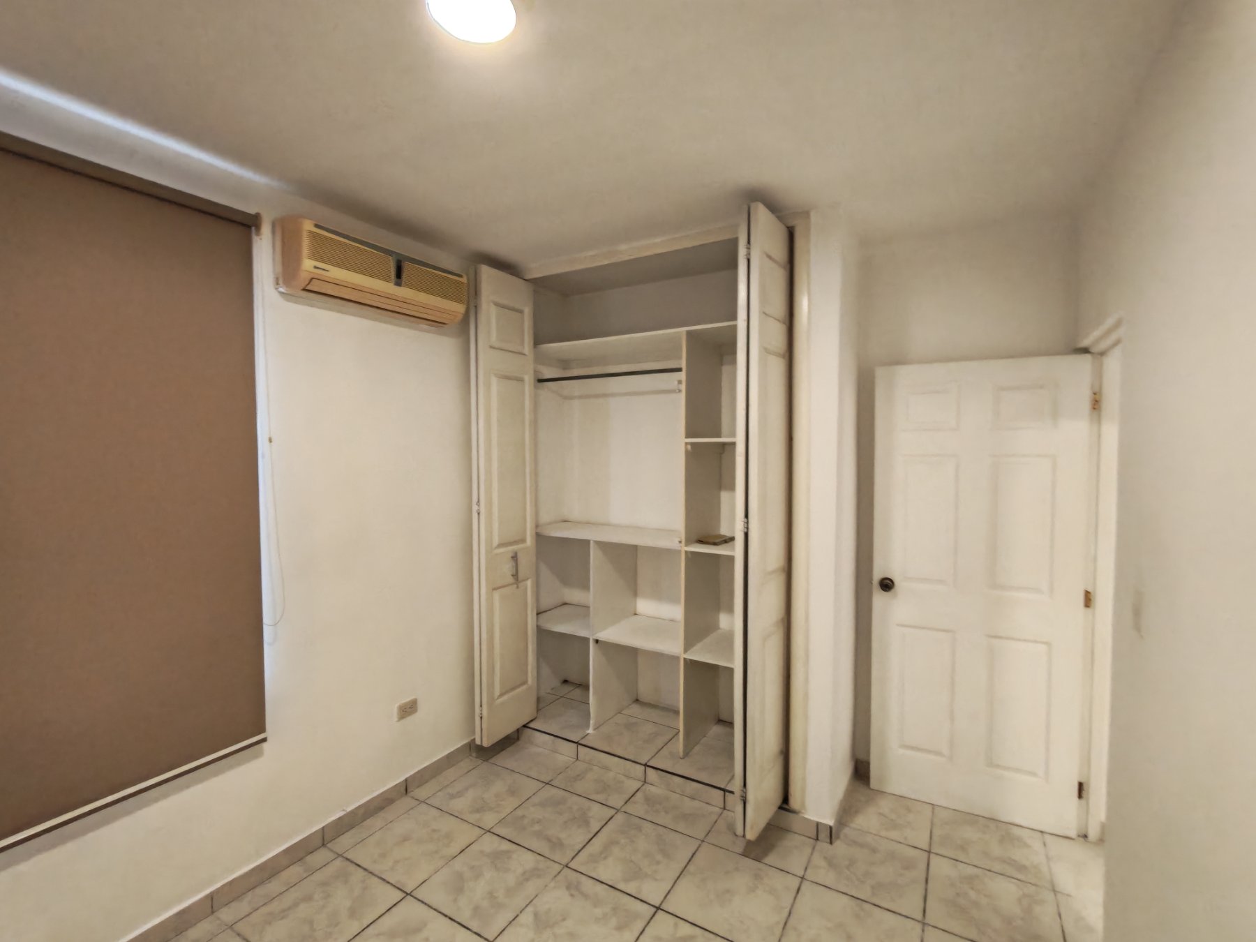 Se alquila apartamento en San Benito, fotografía 14