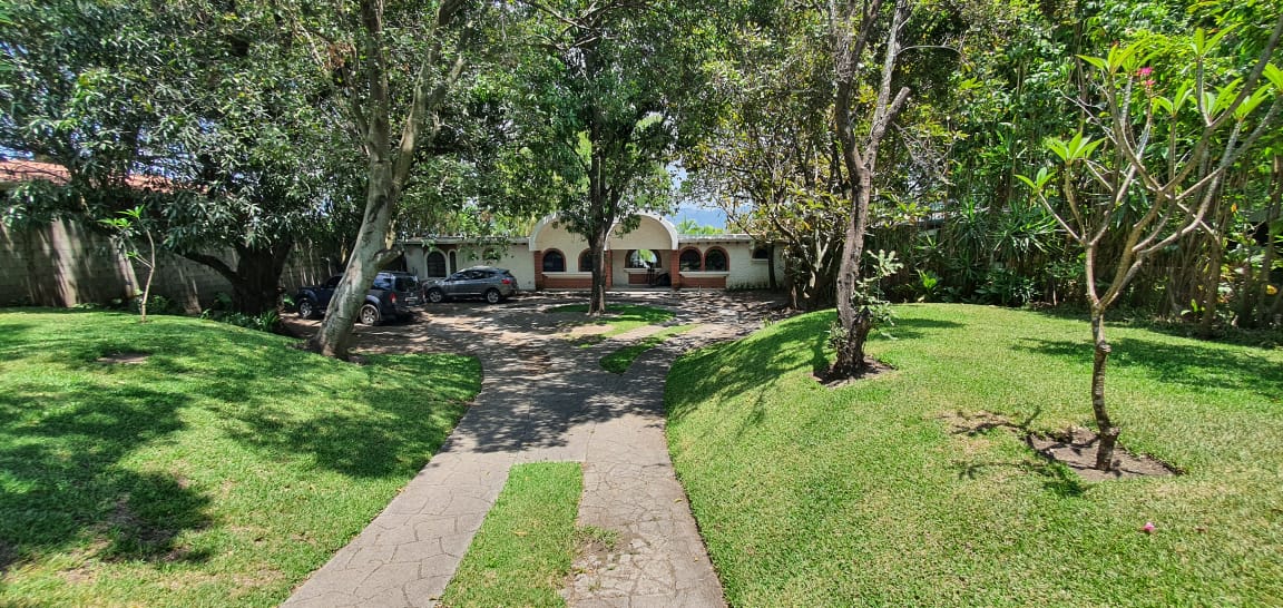 Venta de Casa en el Lago de Coatepeque, fotografía 11