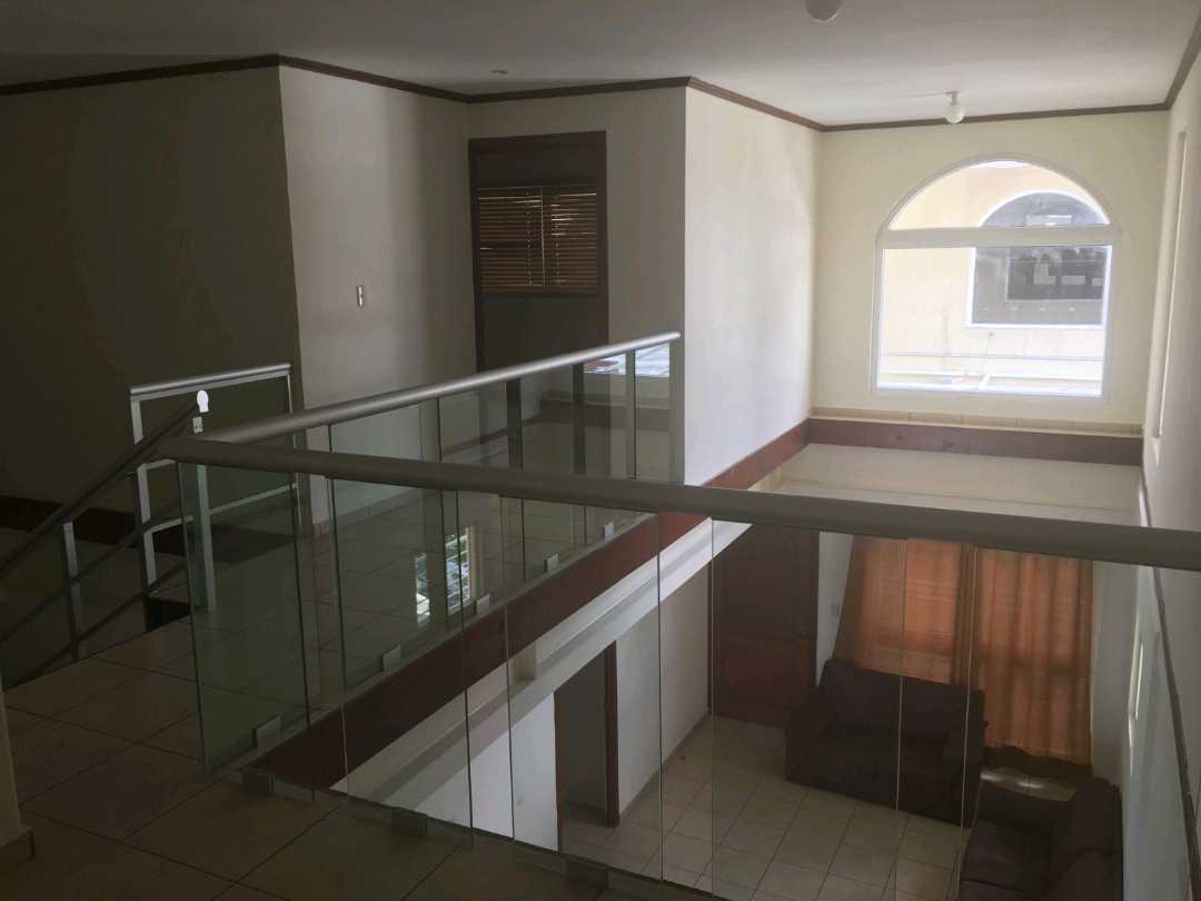 Apartamento Duplex en venta Col. Escalón, fotografía 6