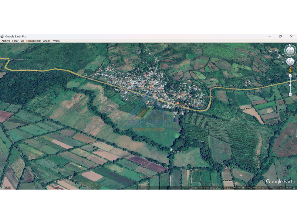 Finca de 123 manzanas con río, fotografía 2